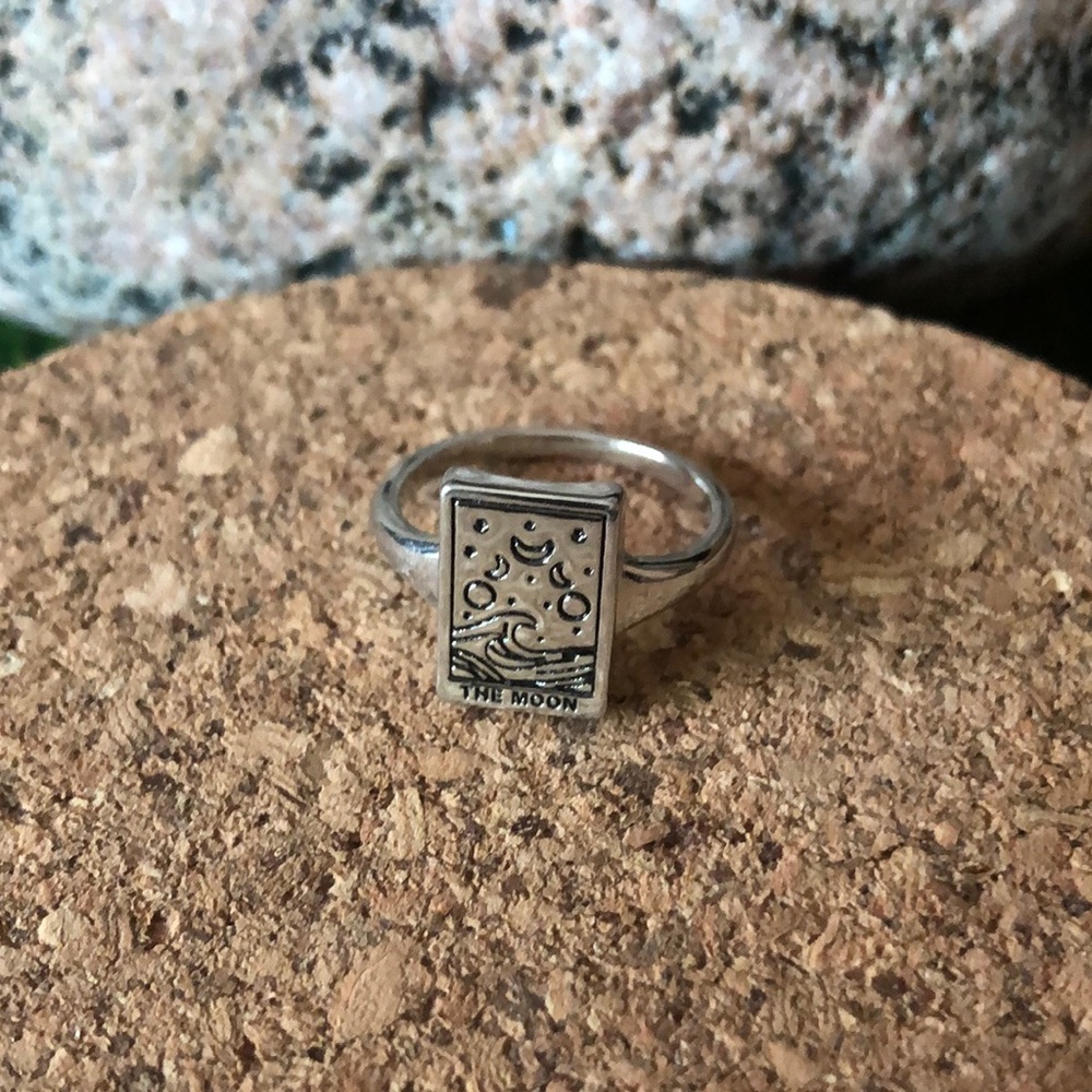 Pura Vida the Moon Tarot Card Stackable Ring - Picture 5 of 5